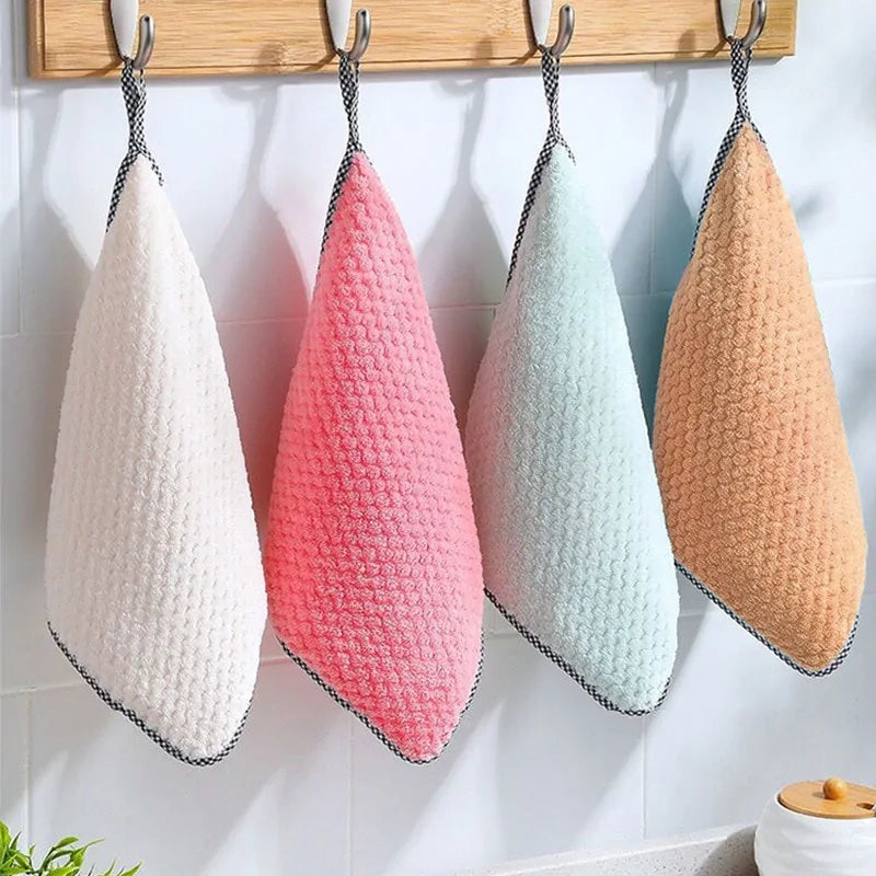 KitchenTowel™ – Der unverzichtbare Küchenhelfer für Sauberkeit und Komfort