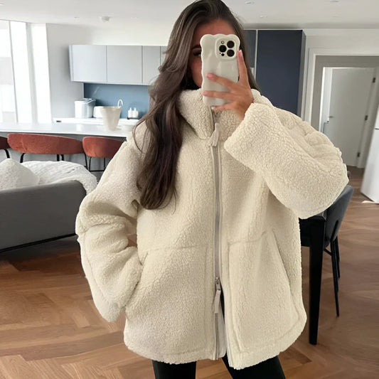 ComfortGlam™ - Der Mantel für zeitlose Eleganz